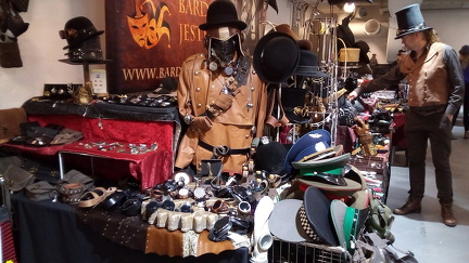 Steampunk-festarien tarjontaa