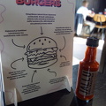Grill Room -burgerit ja Jallu-chilikastike