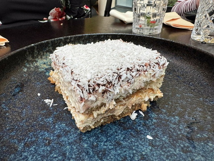 "Kaikki kertaa kaikki" Golden Flowerissa