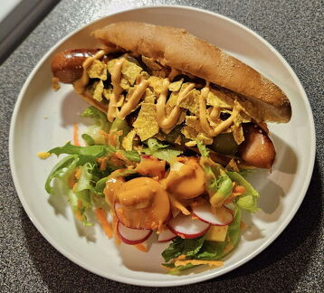 Nachohodari juustokastikkeella