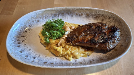 Sitruunarisotto Broileripihvilla